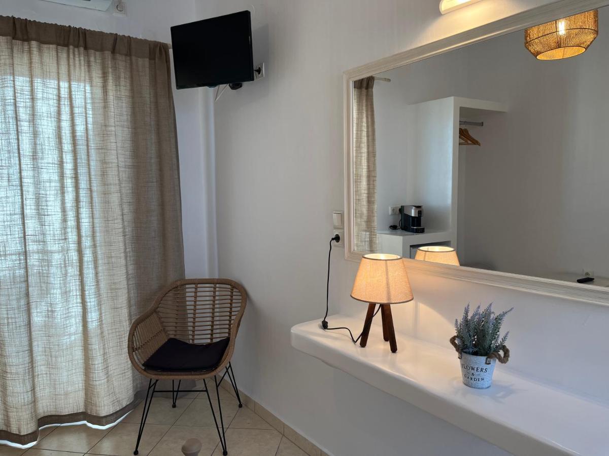 Hotel Chrisoula Antiparos Città Esterno foto